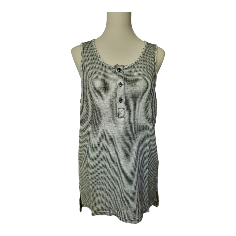 Strand California women’s sleeveless henley tank top in size Small.